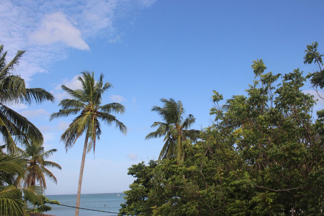 Julie Guest House Tangalle Exterior photo